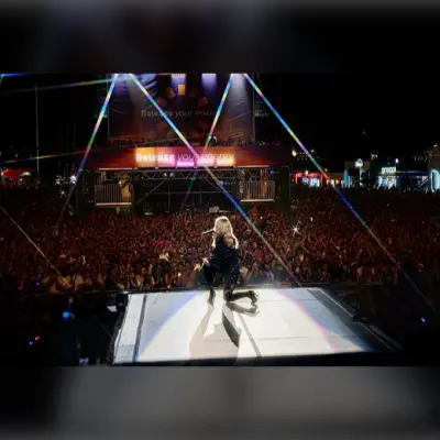 Η Kylie Minogue στην Πλατεία Νερού: όταν η pop γίνεται μαγεία