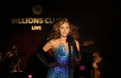 Η Miley Cyrus στο Billions Club του Spotify