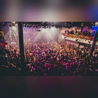 Fiesta Macumba in de Melkweg: Achttien Jaar Latin-Feest Onder de Loep