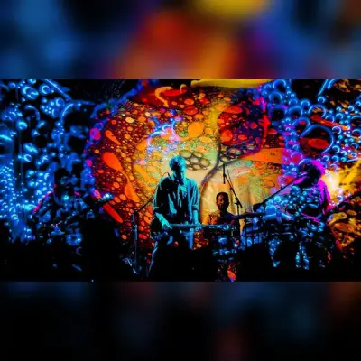 LSD and the Search for God in Tolhuistuin: wat te verwachten van dit shoegaze concert in Amsterdam